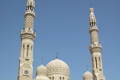 02 Dubai Jumeirah Mosque Outside.JPG